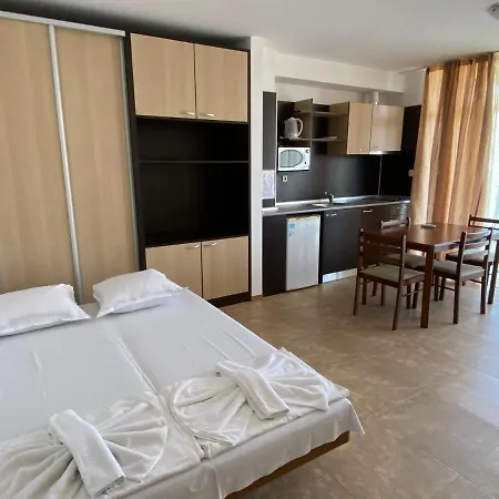 아파트호텔 Kamelia Grand Apartments *