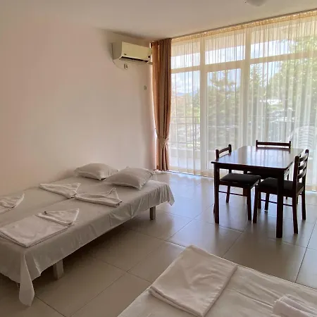 아파트호텔 Kamelia Grand Apartments