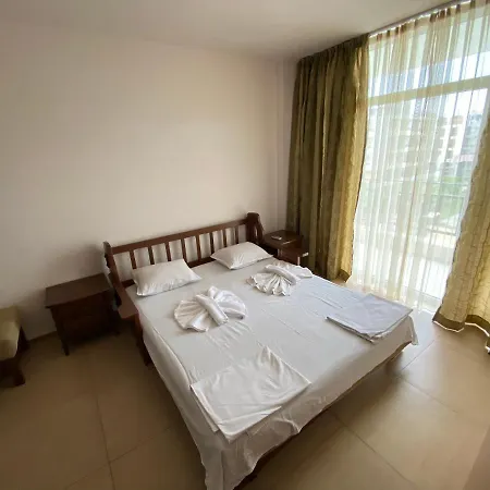 아파트호텔 Kamelia Grand Apartments *