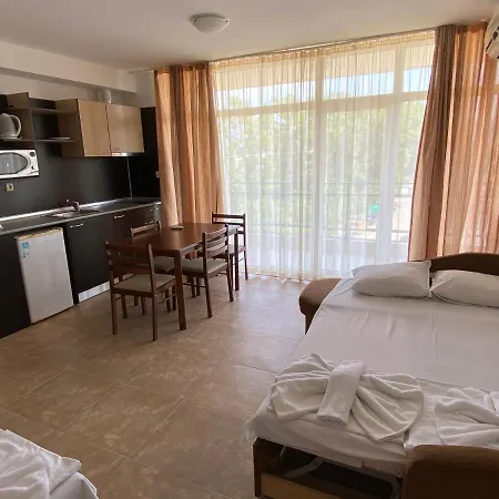 Kamelia Grand Apartments 아파트호텔 써니비치