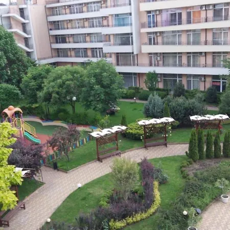Kamelia Grand Apartments 아파트호텔 *