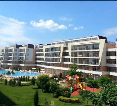 Kamelia Grand Apartments * 써니비치